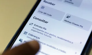 Número de transações com Pix cai 10% após proibição de bets