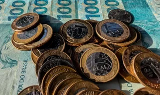 Inflação para corrigir salários chega a 4,33% em 12 meses